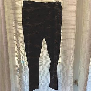 Black and Gray Leggings with Camo Pattern and Stretchy Fit